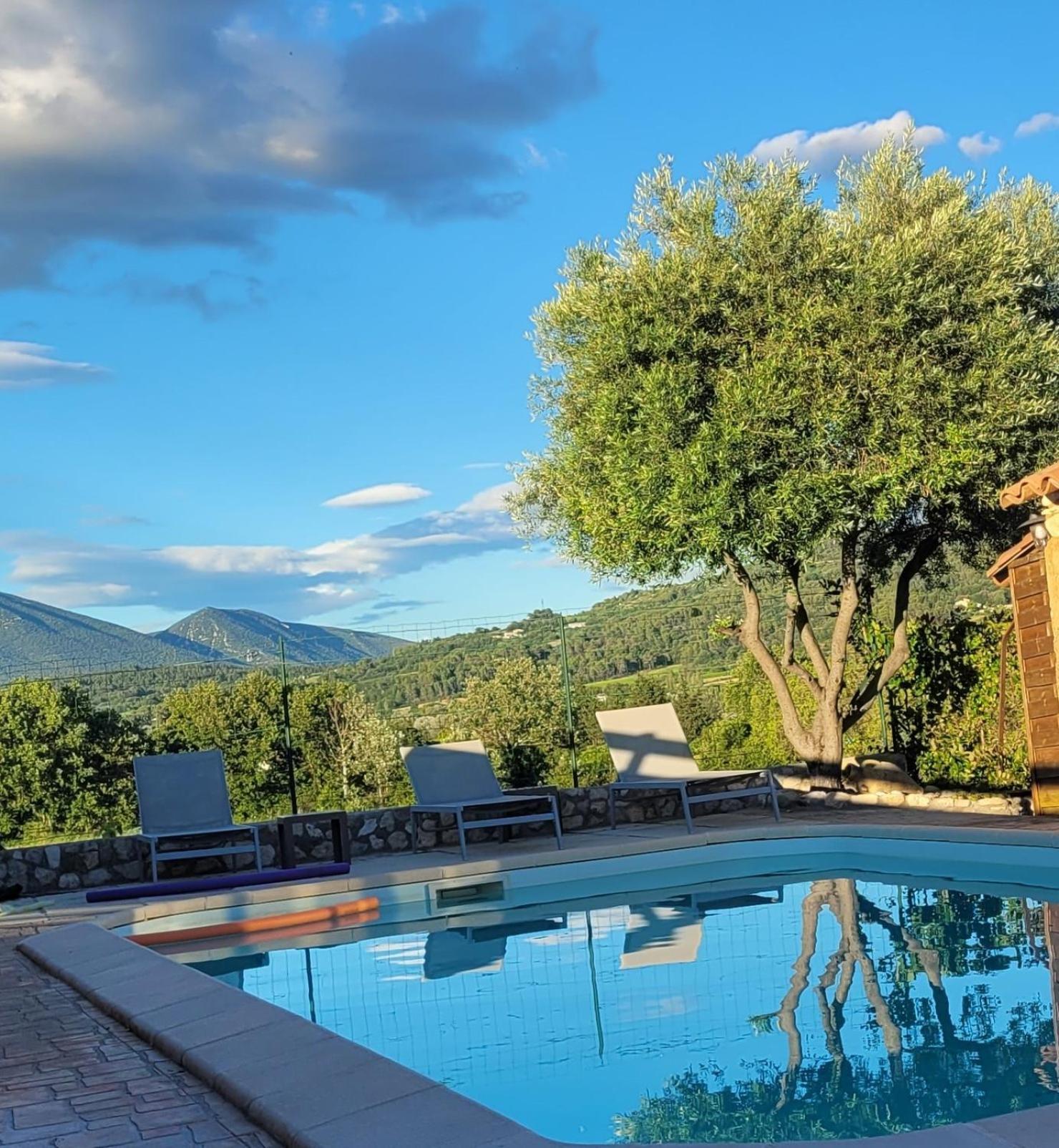 Gite De Charme Avec Piscine Dans Le Luberon Au Domaine Artemiss Villa Apt Buitenkant foto