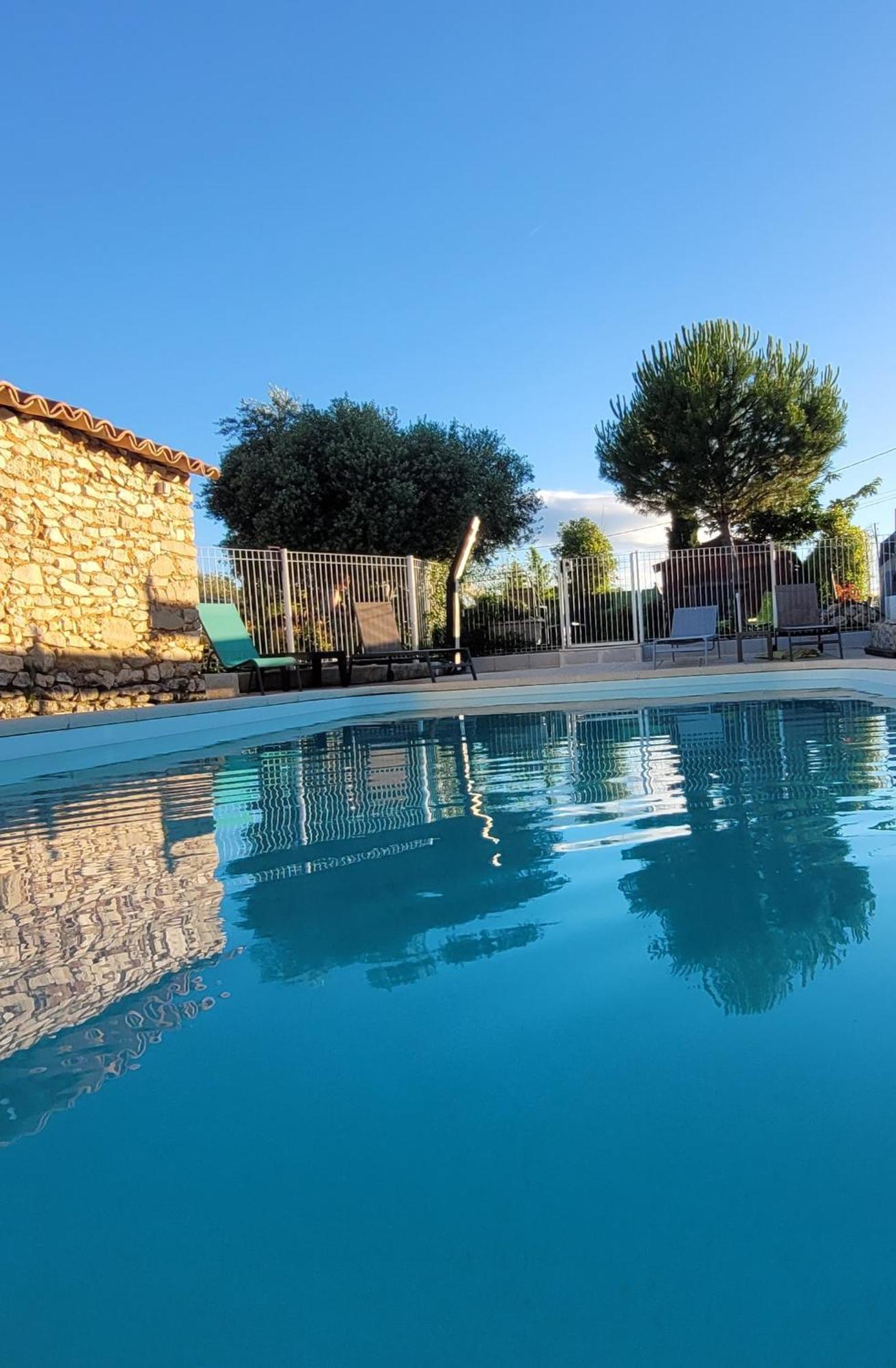 Gite De Charme Avec Piscine Dans Le Luberon Au Domaine Artemiss Villa Apt Buitenkant foto