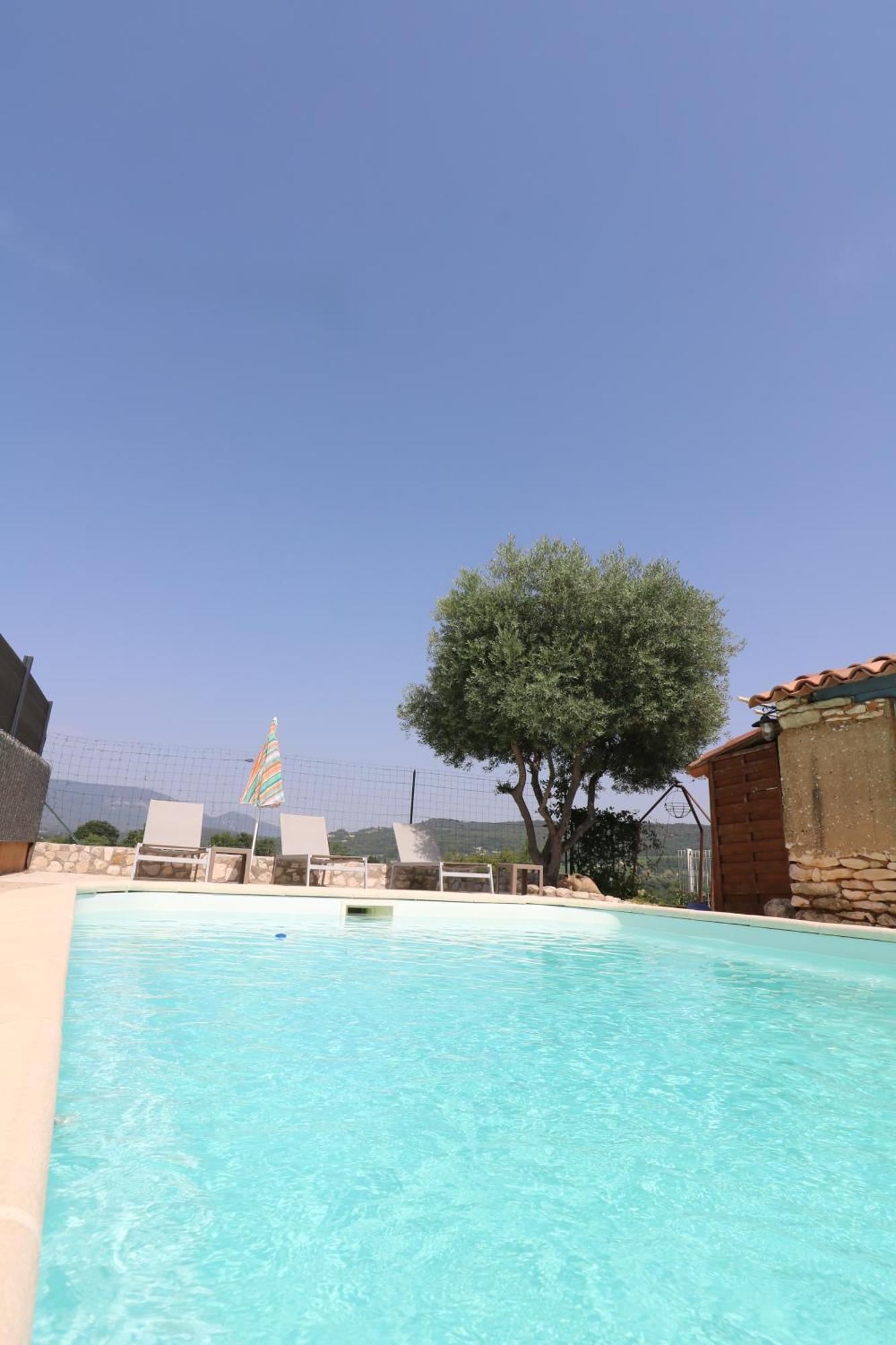 Gite De Charme Avec Piscine Dans Le Luberon Au Domaine Artemiss Villa Apt Buitenkant foto